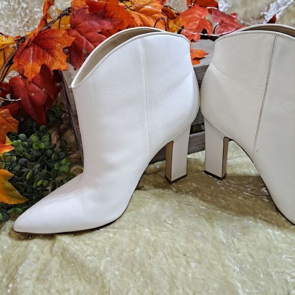 Marc Fisher Urmi Pointed Toe Bootie - Picture 7 of 12